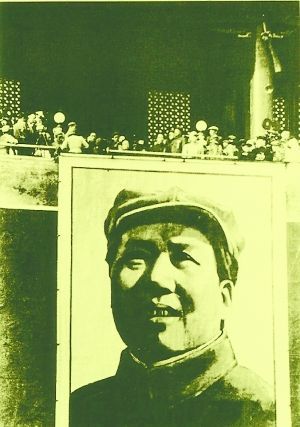 天安门城楼的毛泽东画像经过“八次更迭”