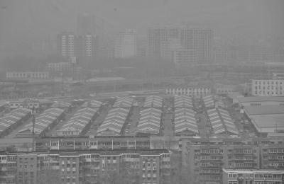 北京现今年来最严重沙尘天 PM10爆表
