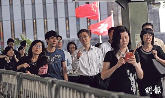 香港公务员有望连续第6年加薪 幅度3.02%至4.12%