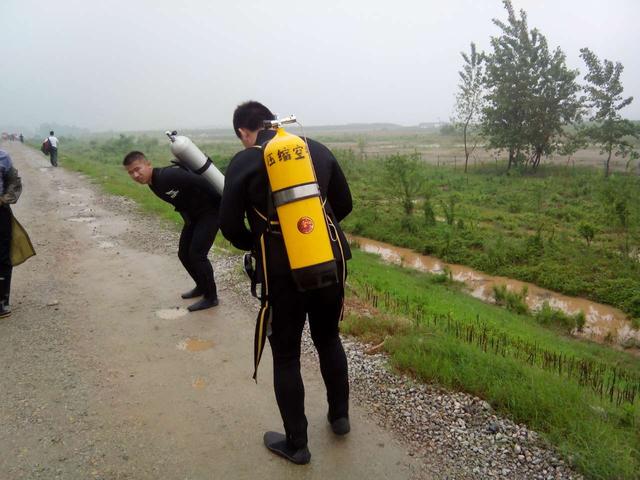 长江沉船事件中的七张面孔