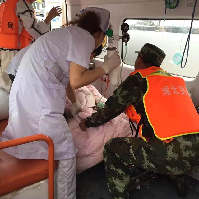 长江沉船事件中的七张面孔