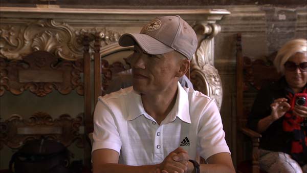 导演(此张照片放后面)