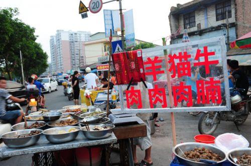 港媒：内地宠物狗每年被食用1000万只