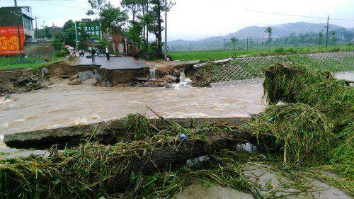 南方强降雨致多省份遇洪灾致9人死亡6人失踪（图）