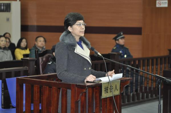 扬州原环保局长贪贿百万获刑12年 被指为季建业情妇