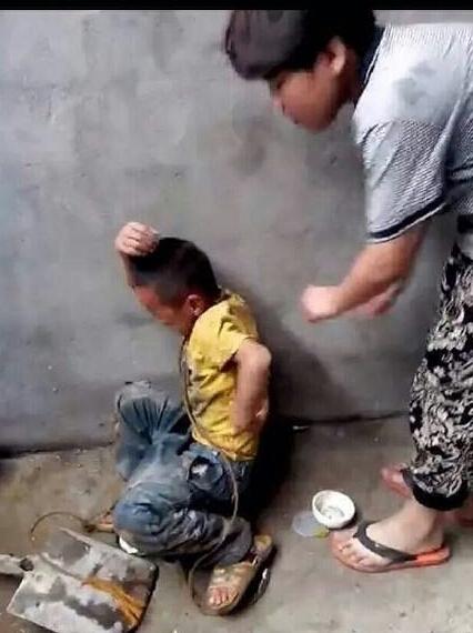 浙江男童遭中学生囚禁殴打 点燃香烟头丢衣服内