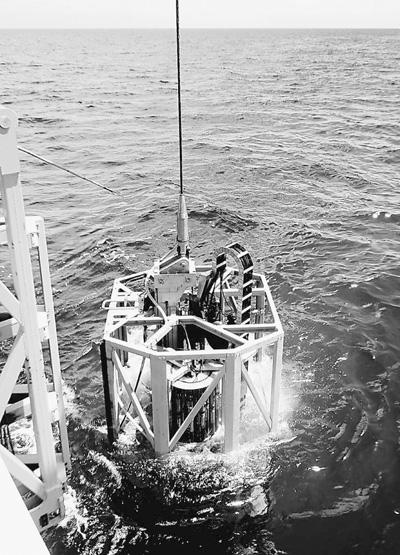 我国海底60米钻机海试成功 刷新深海钻探深度
