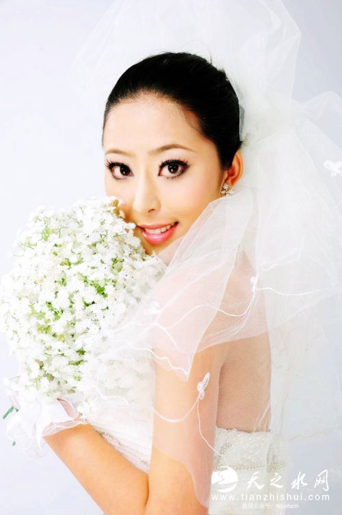 01200000027696136358294554001