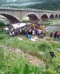 吉林发生车祸致7名韩国游客和2名中国人死亡