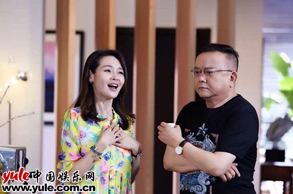 电视剧《吾儿可教》于明加王刚剧照