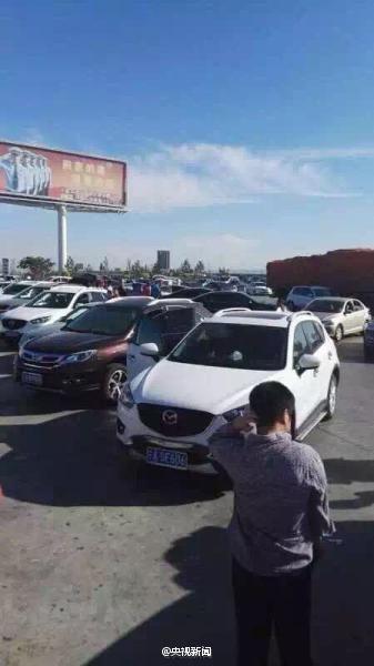 京藏高速银川段大面积拥堵 发生多起事故已管制