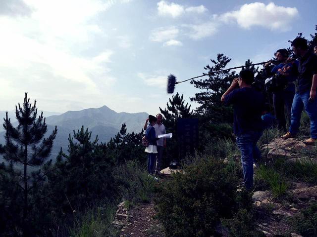 腾讯网纪录片《丈量》开播 张涵予领衔众明星重走战场