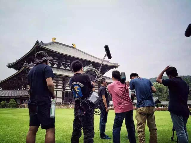 腾讯网纪录片《丈量》开播 张涵予领衔众明星重走战场