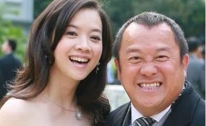 曾宝仪谈曾志伟酗酒：痛风是老天爷送他的礼物