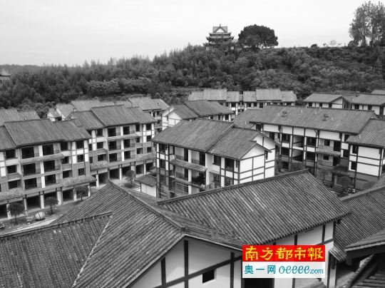 南充原副市长多次贿选后当选 与女下属关系密切