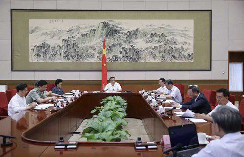 李克强专题讲座上的三句话释放了什么信号