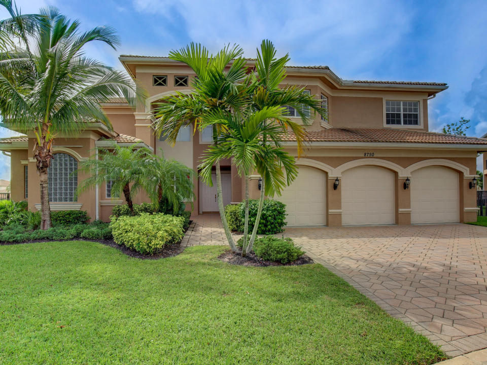 去加拿大留学201万以房养学真值