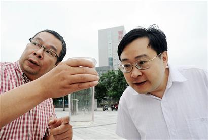 成都一建筑水坑现恐龙同时代生物“仙女虾”(图)