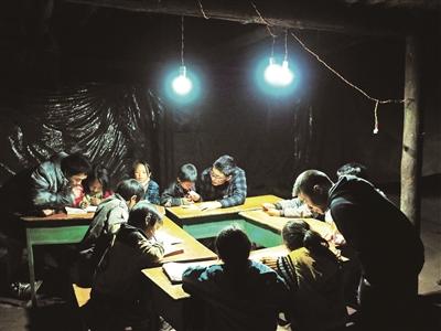 网友捐建“最悲伤作文”爱心小学将被强拆