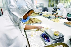 稻香村今年传统五仁升级 六仁比五仁多一仁