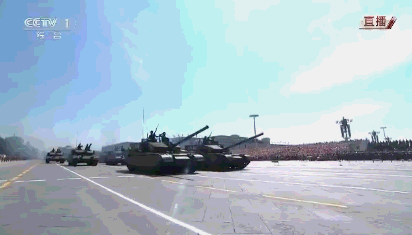 9·3阅兵：99A坦克方队接受检阅