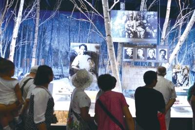 抗战主题展览观众突破45万 团体预约已排到月底