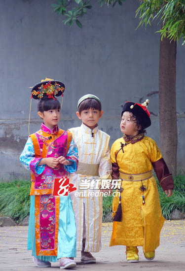  “爸爸3”宝强丑萌皇后 王祖蓝嬷嬷打宁静