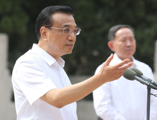 李克强：进一步营造尊师重教社会氛围以改革推动我国教育事业提质发展