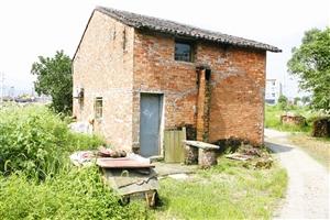 镇政府强拆“违建”民居 多次被判违法仍不改