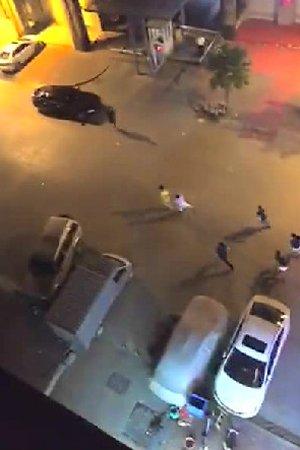 广东一男子被围殴后驾车撞人 3人被警方控制(图)