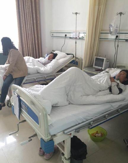 甘肃一中学防火演练不当 多名学生吸入烟雾就医