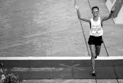 北京马拉松8名选手送医 1人出院3人未脱离危险