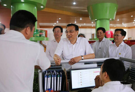 漫评李克强河南考察：老书记常回家看看！