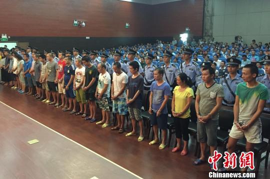 广西防城港集中宣判10起走私冻品案 28名被告人获刑
