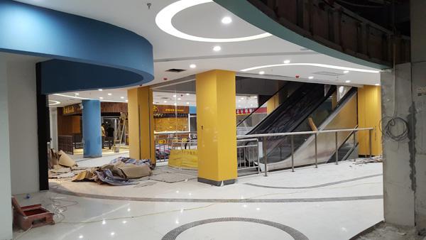 武汉百年建筑被拆成最牛违建 消防难管称有后台