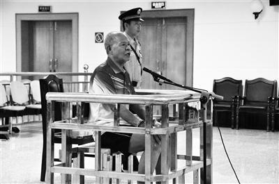 6旬男子将“女友”杀害并碎尸 用水冲入下水道