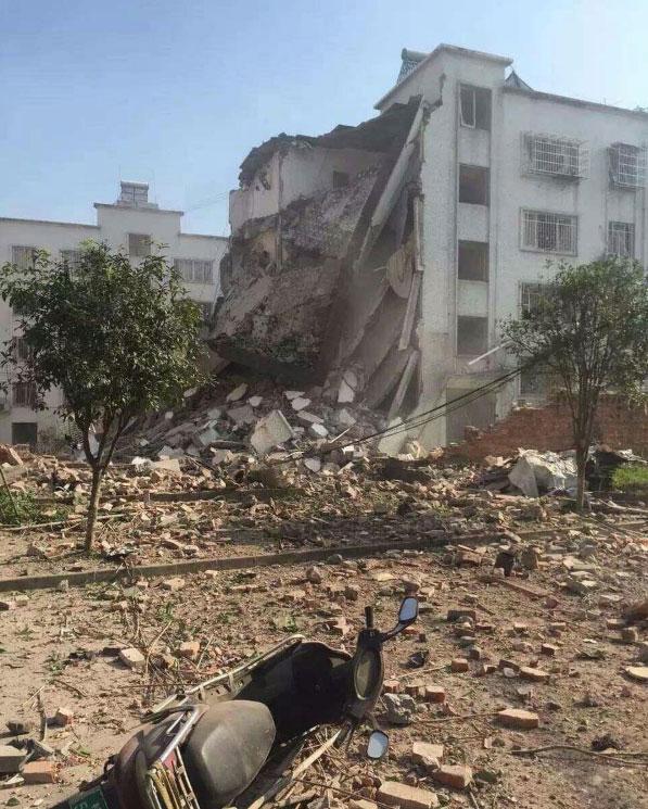 广西柳城县发生多起爆炸 楼房倒塌有人受伤