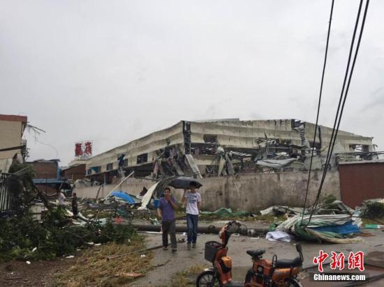 广东顺德遭遇龙卷风袭击 遇难者升至4人