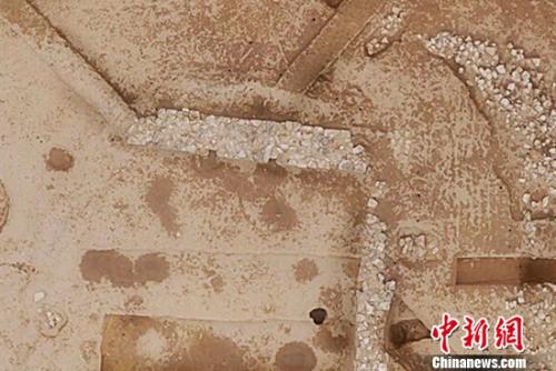 中国史前最大城址发现：墙上长眼 石头有人面像
