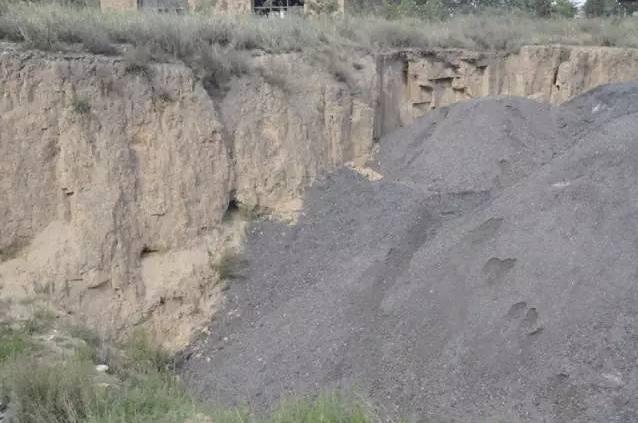 古长城保护现状调查：长城被冲塌 村民忙偷砖