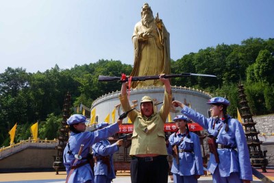 “抗战”进行时