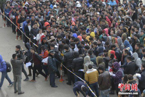国考报名前三日接近15万人人社部一岗位竞争888:1