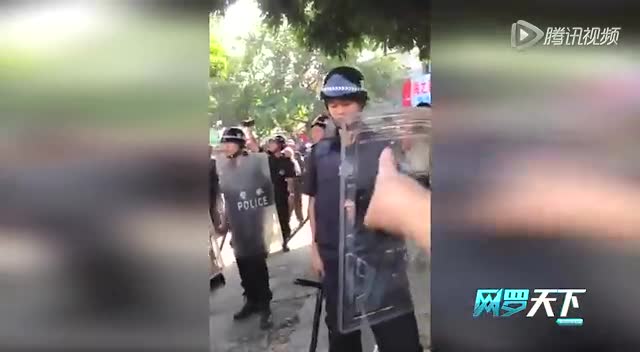 广西北海民众聚众阻挠海事码头建设 16人被刑拘截图