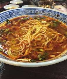 刘晓庆吐槽机场面条贵：78元一碗 每根3元