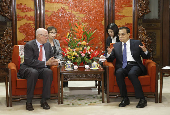 李克强会见美国前财长：中国金融改革步伐不会停