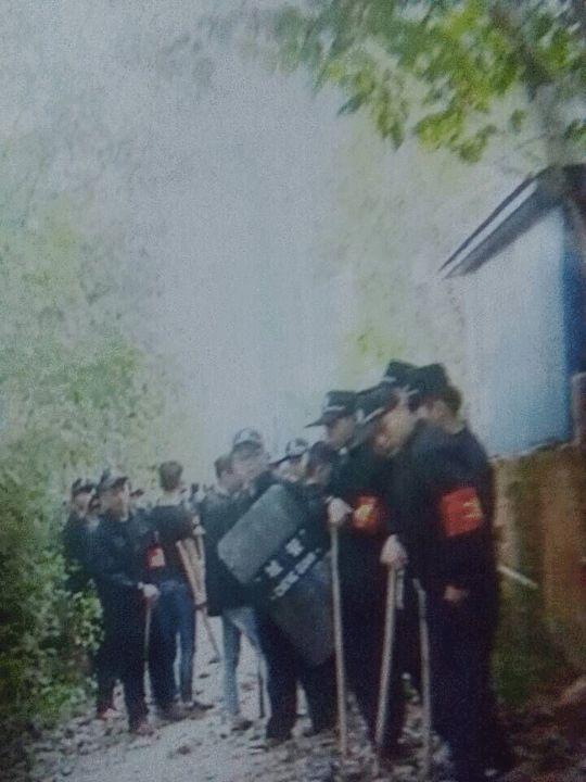 15岁学生参与强拆做打手 头被打骨折无人负责