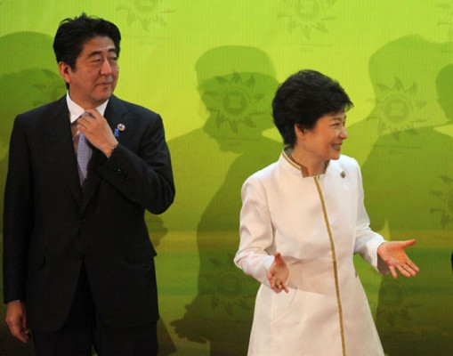 韩日“肉中刺”：慰安妇将是两国首脑会谈核心议题