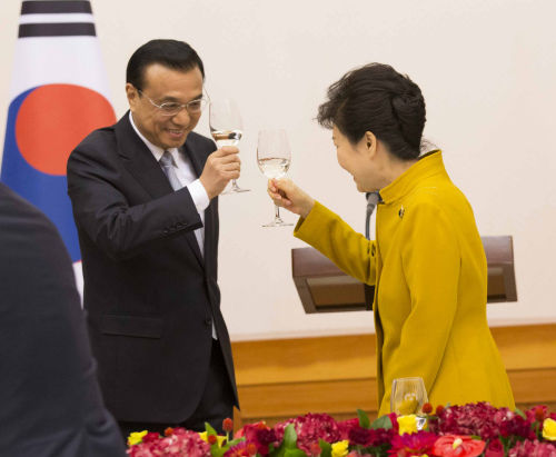 李克强谈访韩：有一种到邻居家串门聊天的亲切感