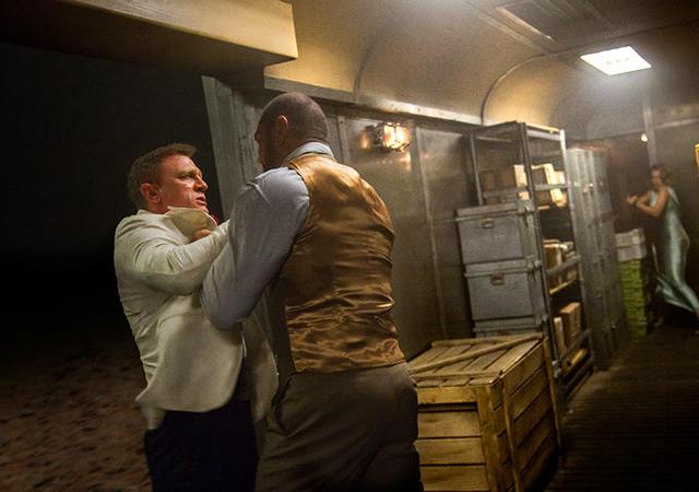 《007：幽灵党》：国外口碑烂掉了