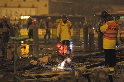 北京三元桥大修遇阻 恢复通行时间待定(组图)